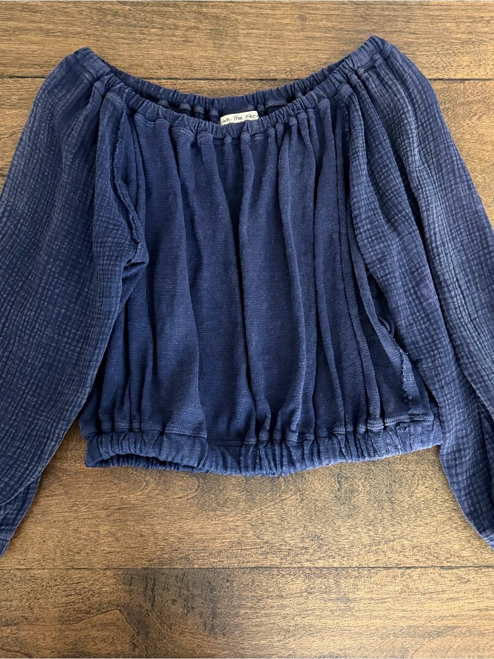 We The Free Navy Off-Shoulder cropTop. Size xsmall